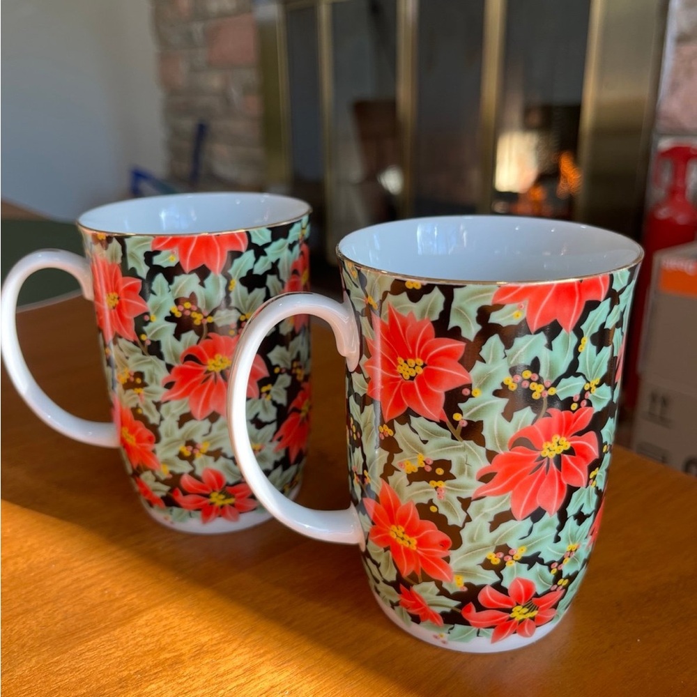 Poinsettia Flower Mug Set